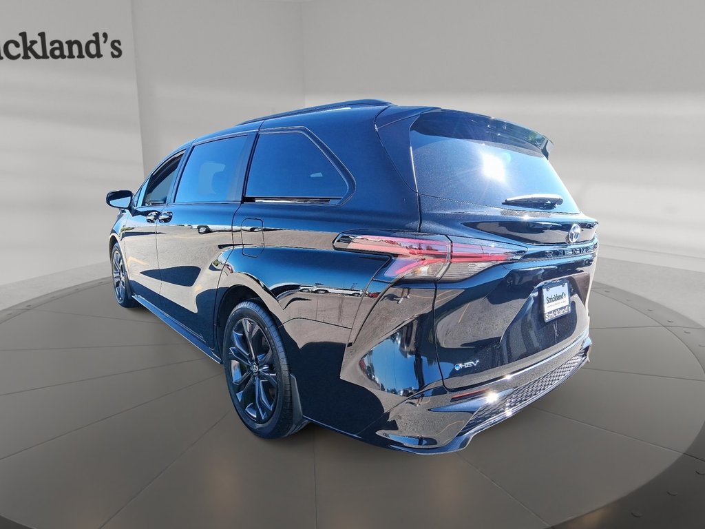 2025 Toyota Sienna Hybrid Sienna XSE 7-Pass in Stratford, Ontario - 4 - w1024h768px