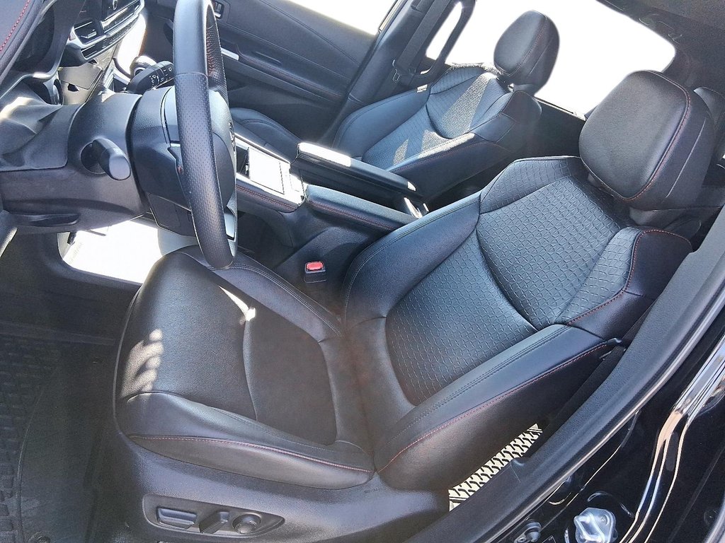 2025 Toyota Sienna Hybrid Sienna XSE 7-Pass in Stratford, Ontario - 8 - w1024h768px