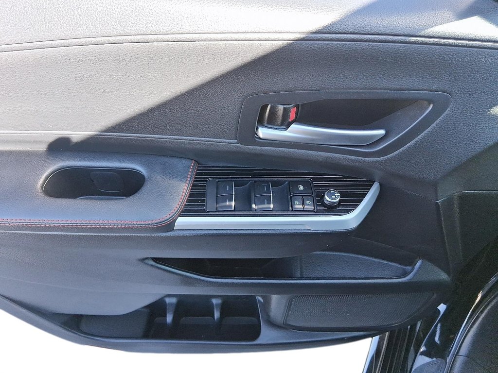 2025 Toyota Sienna Hybrid Sienna XSE 7-Pass in Stratford, Ontario - 10 - w1024h768px