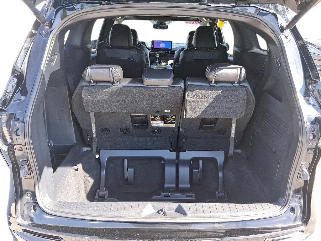 2025 Toyota Sienna Hybrid Sienna XSE 7-Pass in Stratford, Ontario - 6 - w1024h768px