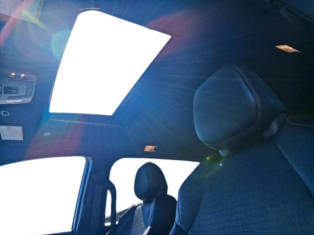 2025 Toyota Sienna Hybrid Sienna XSE 7-Pass in Stratford, Ontario - 15 - w1024h768px