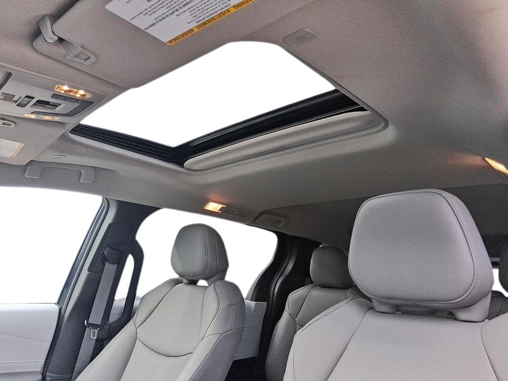 2025 Toyota Sienna Hybrid Sienna XLE 8-Pass in Stratford, Ontario - 20 - w1024h768px