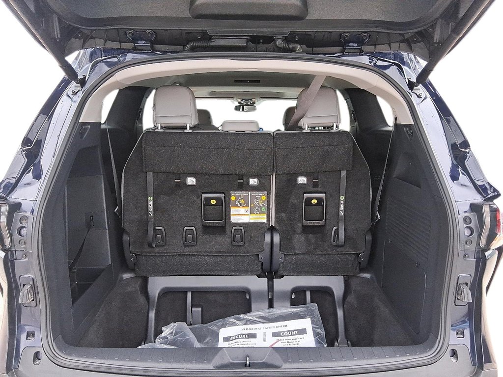 2025 Toyota Sienna Hybrid Sienna XLE 8-Pass in Stratford, Ontario - 6 - w1024h768px