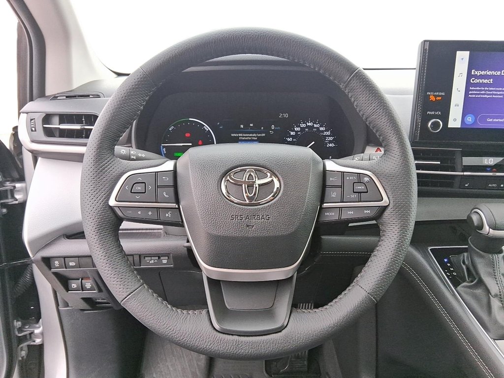2025 Toyota Sienna Hybrid Sienna XLE 8-Pass in Stratford, Ontario - 13 - w1024h768px
