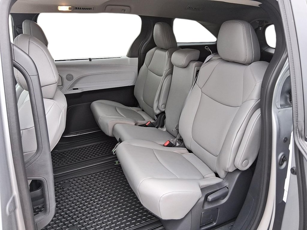 2025 Toyota Sienna Hybrid Sienna XLE 8-Pass in Stratford, Ontario - 9 - w1024h768px