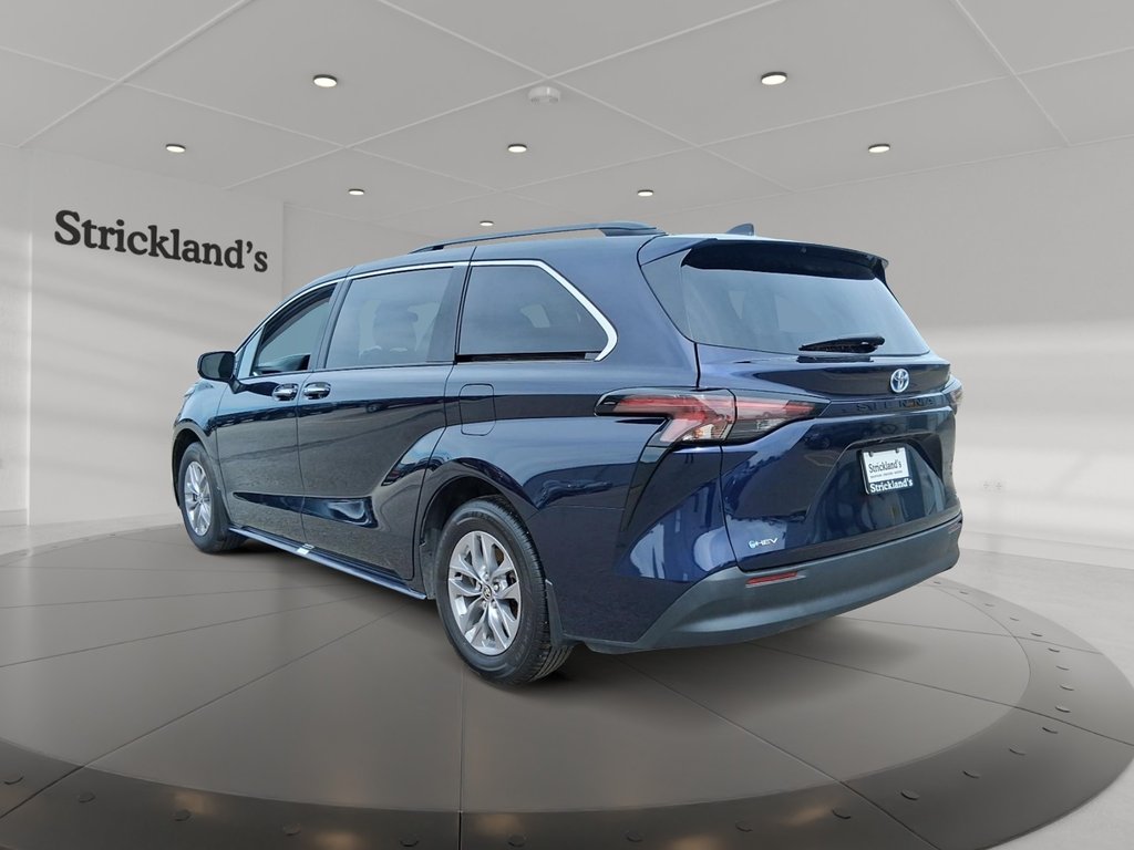 2025 Toyota Sienna Hybrid Sienna XLE 8-Pass in Stratford, Ontario - 4 - w1024h768px