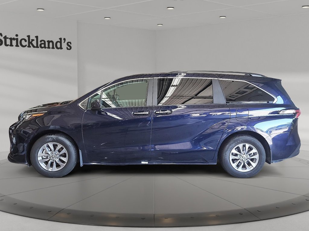 2025 Toyota Sienna Hybrid Sienna XLE 8-Pass in Stratford, Ontario - 5 - w1024h768px