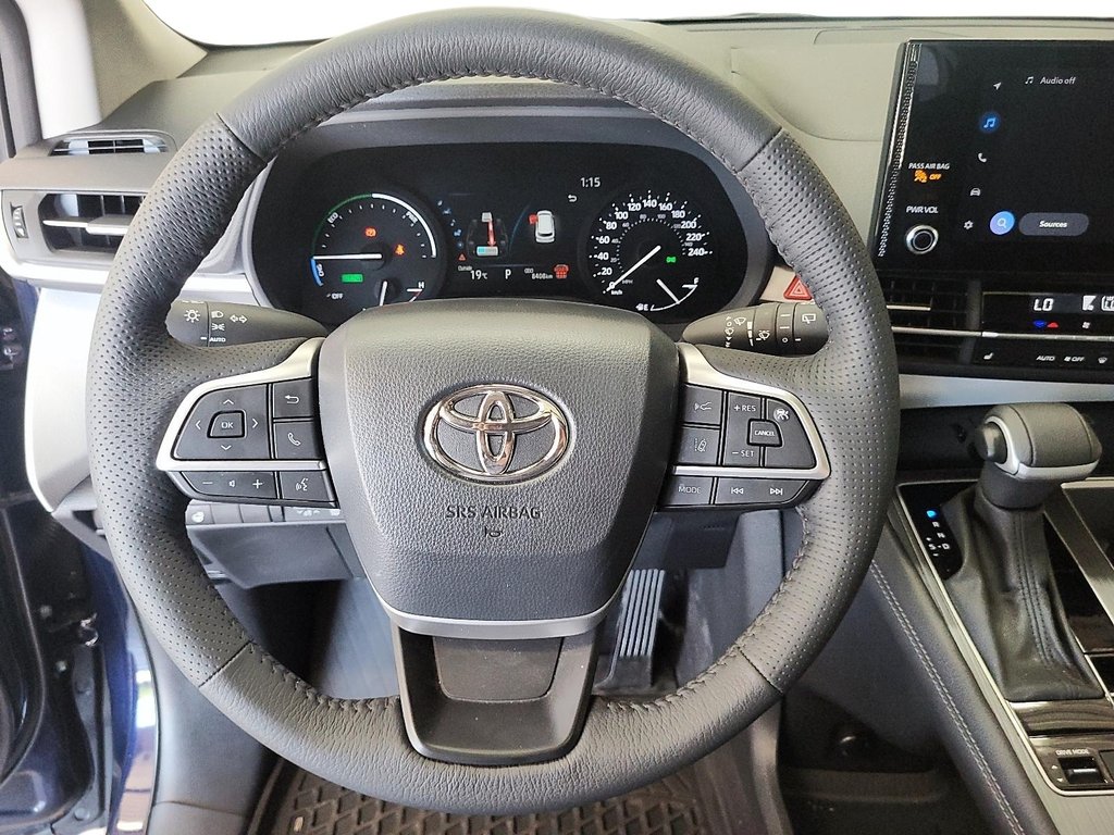 2025 Toyota Sienna Hybrid Sienna XLE 8-Pass in Stratford, Ontario - 11 - w1024h768px