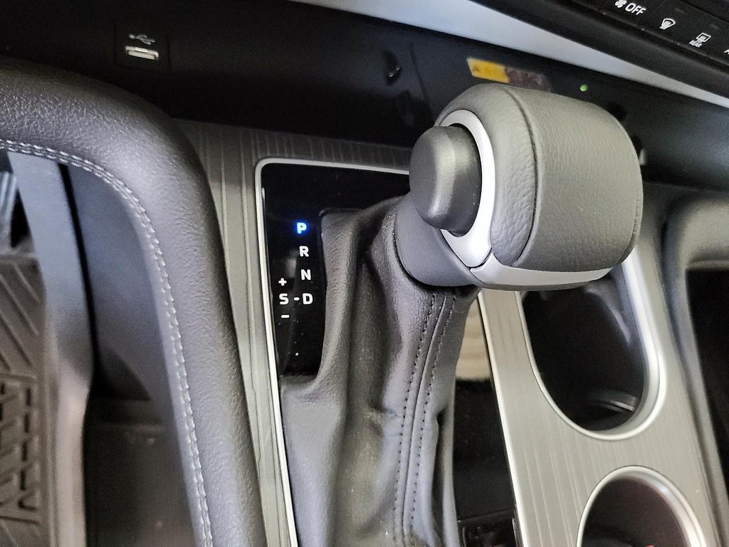 2025 Toyota Sienna Hybrid Sienna XLE 8-Pass in Stratford, Ontario - 14 - w1024h768px