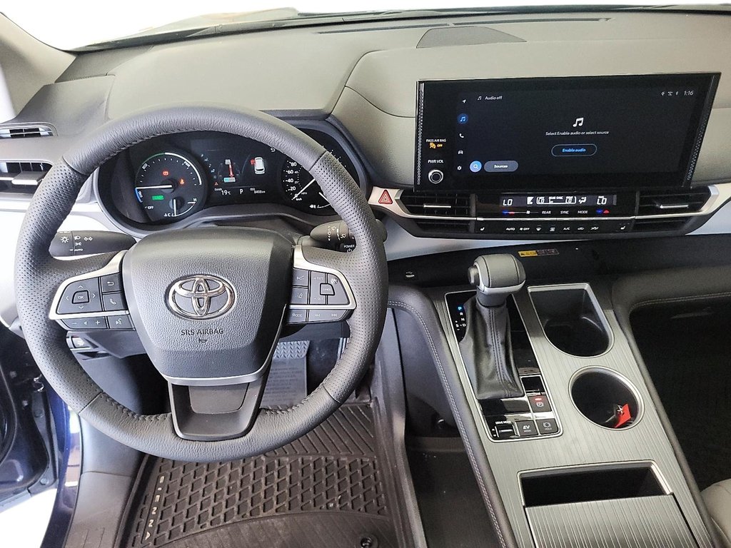 2025 Toyota Sienna Hybrid Sienna XLE 8-Pass in Stratford, Ontario - 13 - w1024h768px