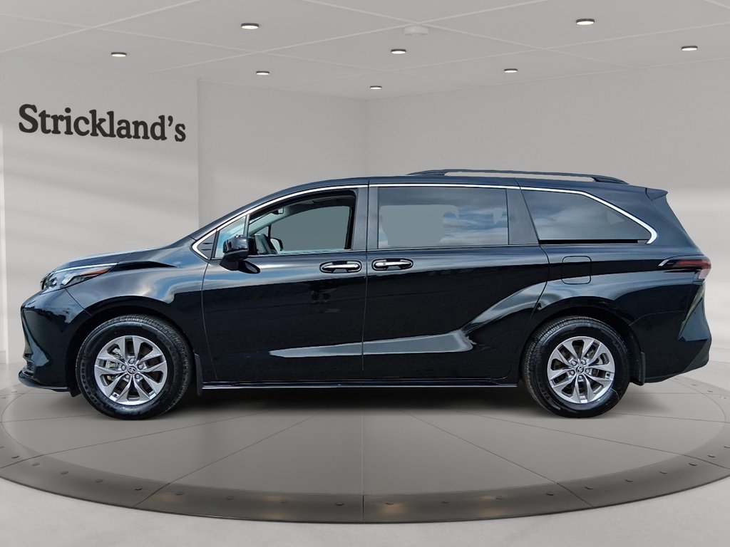 2026 Toyota Sienna Hybrid Sienna XLE 8-Pass in Stratford, Ontario - 5 - w1024h768px