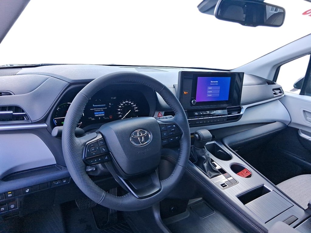 2026 Toyota Sienna Hybrid Sienna LE AWD 8-Pass in Stratford, Ontario - 11 - w1024h768px