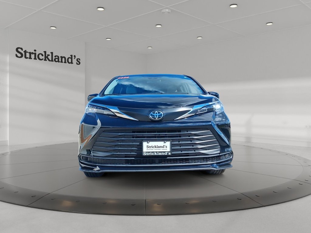 2026 Toyota Sienna Hybrid Sienna LE AWD 8-Pass in Stratford, Ontario - 2 - w1024h768px