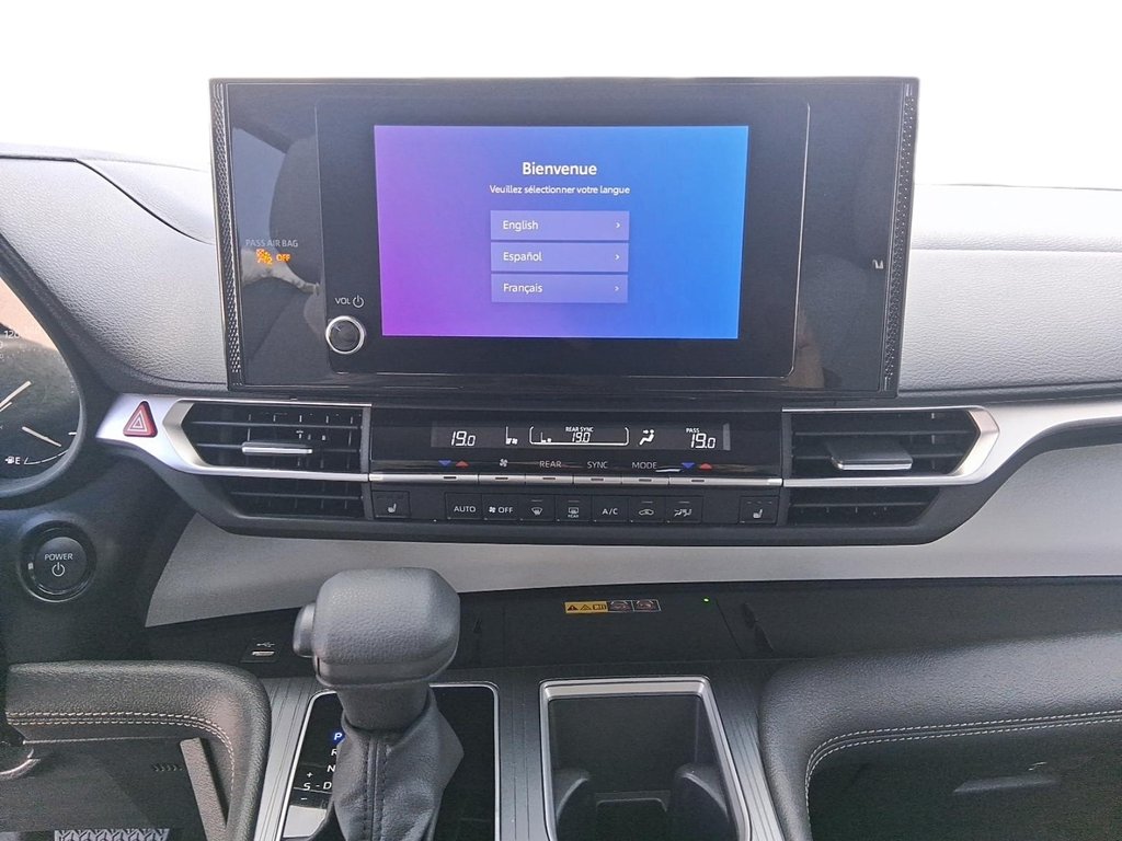 2026 Toyota Sienna Hybrid Sienna LE AWD 8-Pass in Stratford, Ontario - 16 - w1024h768px