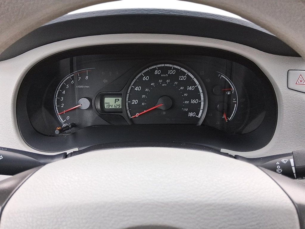 2014 Toyota Sienna 7-Pass V6 6A in Stratford, Ontario - 15 - w1024h768px