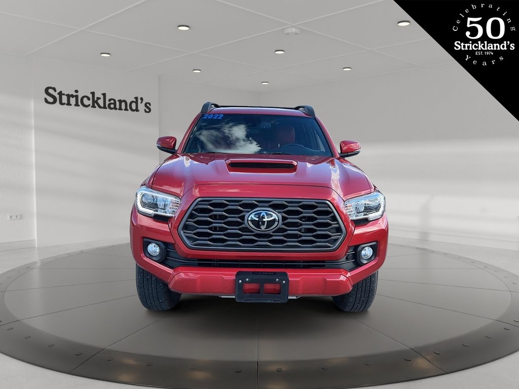 2022  Tacoma 4X4 Double Cab 6A in Stratford, Ontario - 2 - w1024h768px