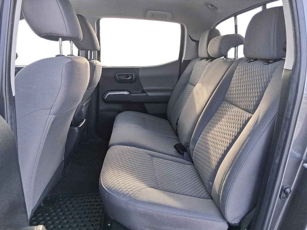 2022 Toyota Tacoma 4X4 Double Cab 6A in Stratford, Ontario - 9 - w1024h768px