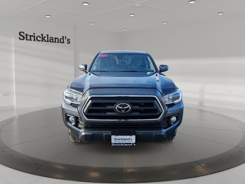 2022 Toyota Tacoma 4X4 Double Cab 6A in Stratford, Ontario - 2 - w1024h768px