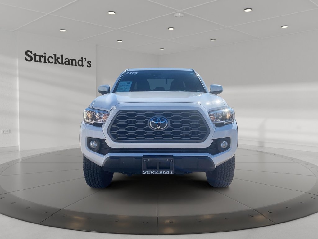 2023  Tacoma 4X4 Double Cab 6A SB in Stratford, Ontario - 2 - w1024h768px