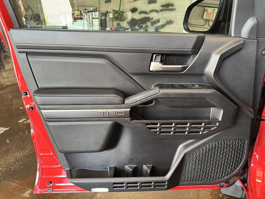 2025 Toyota Tacoma 4X4 Tacoma Double Cab AT in Stratford, Ontario - 9 - w1024h768px