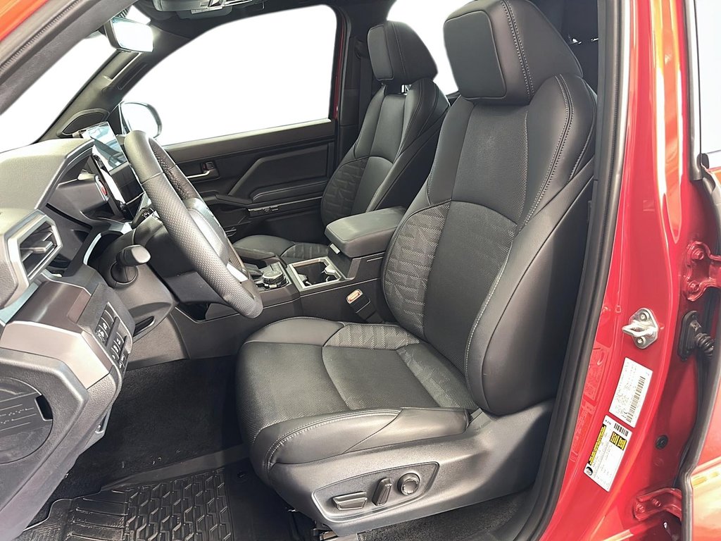 2025 Toyota Tacoma 4X4 Tacoma Double Cab AT in Stratford, Ontario - 7 - w1024h768px