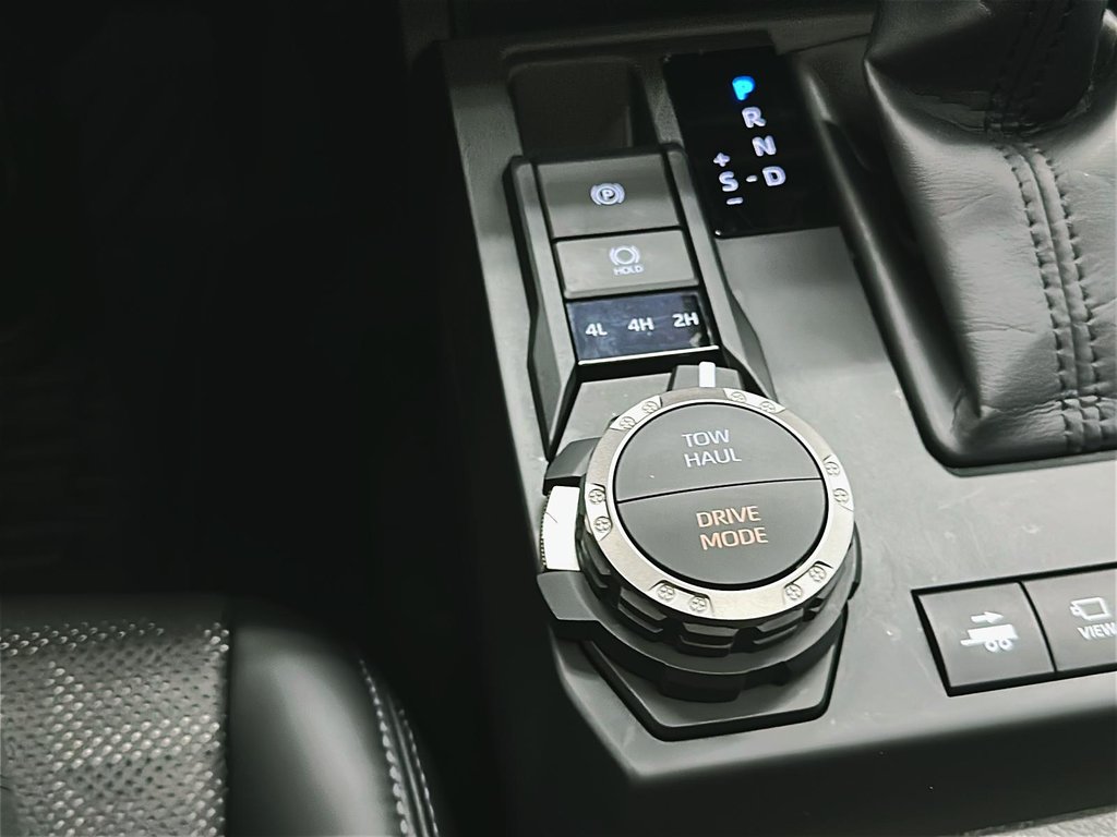 2025 Toyota Tacoma 4X4 Tacoma Double Cab AT in Stratford, Ontario - 14 - w1024h768px