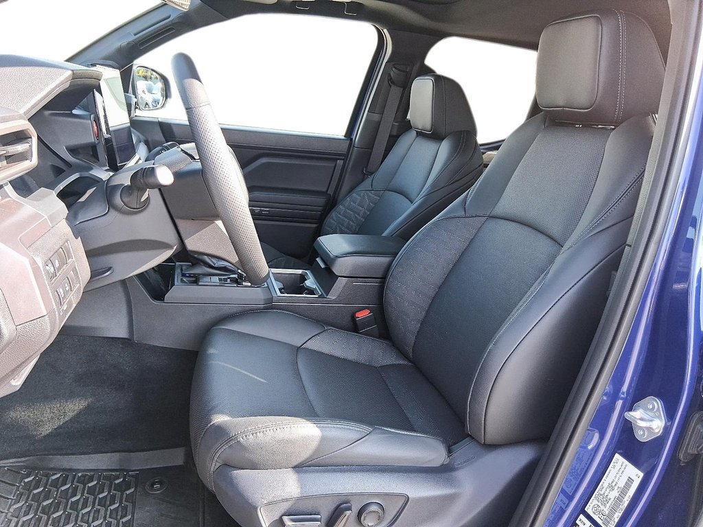 2025 Toyota Tacoma 4X4 Tacoma Double Cab AT in Stratford, Ontario - 7 - w1024h768px