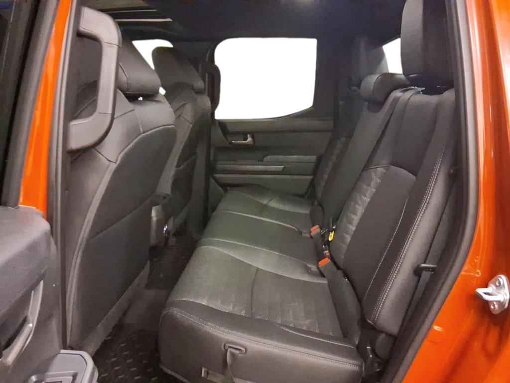 2025 Toyota Tacoma 4X4 Tacoma Double Cab AT in Stratford, Ontario - 8 - w1024h768px