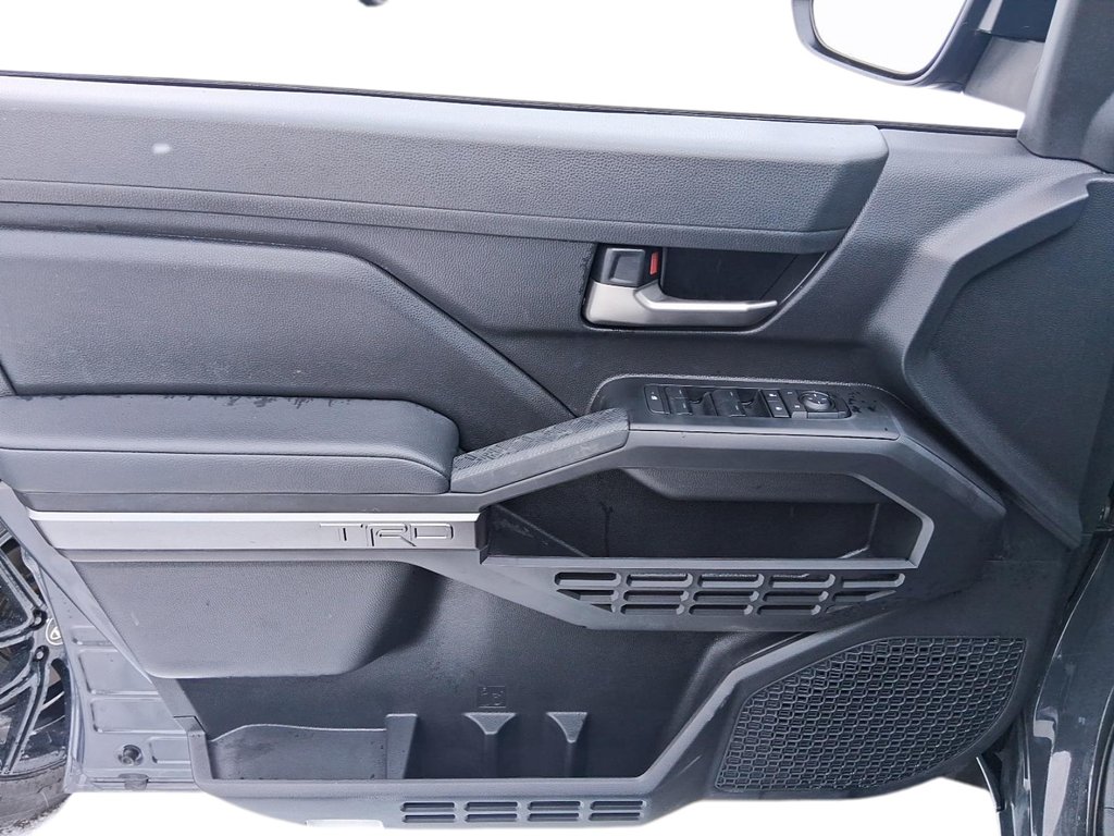 2025 Toyota Tacoma 4X4 Tacoma Double Cab AT in Stratford, Ontario - 10 - w1024h768px