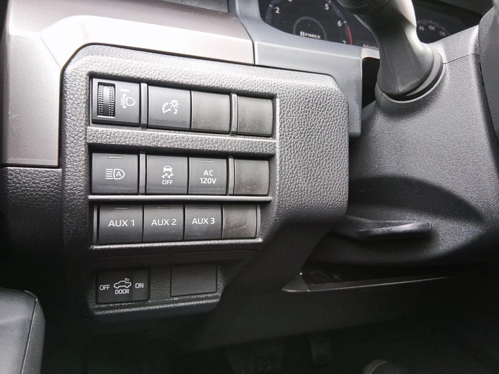 2025 Toyota Tacoma 4X4 Tacoma Double Cab AT in Stratford, Ontario - 16 - w1024h768px