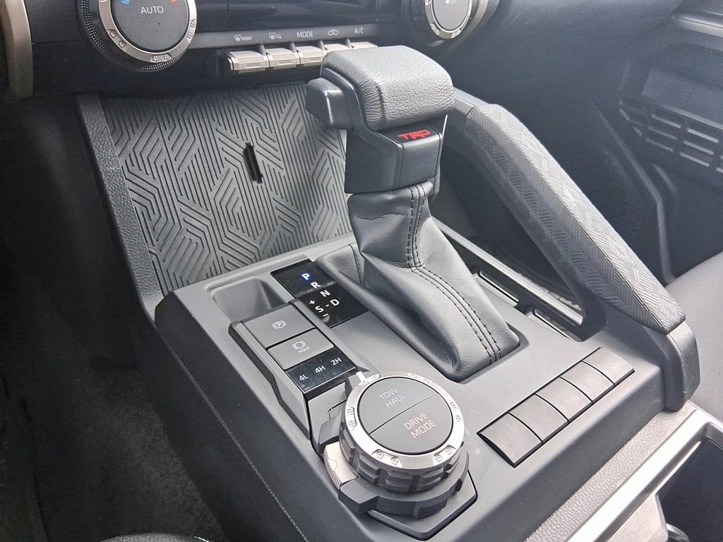 2025 Toyota Tacoma 4X4 Tacoma Double Cab AT in Stratford, Ontario - 17 - w1024h768px