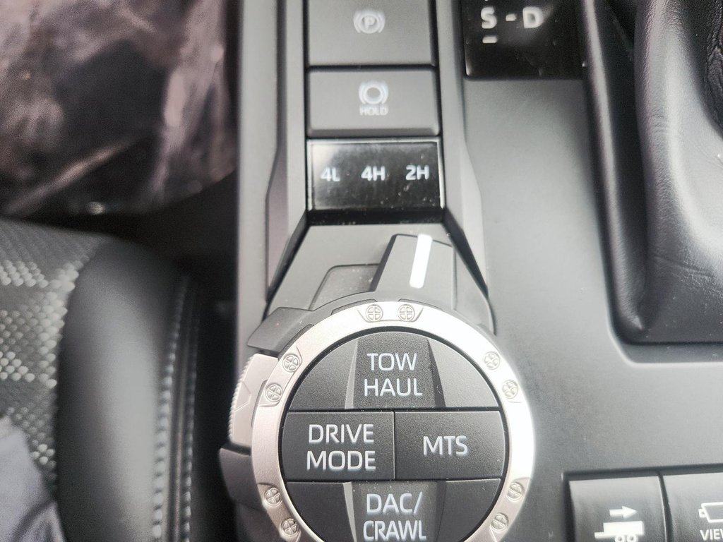 2025 Toyota Tacoma 4X4 Tacoma Double Cab AT in Stratford, Ontario - 14 - w1024h768px