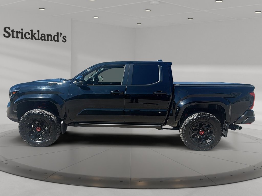2024 Toyota TACOMA HYBRID Tacoma HV Double Cab in Stratford, Ontario - 5 - w1024h768px