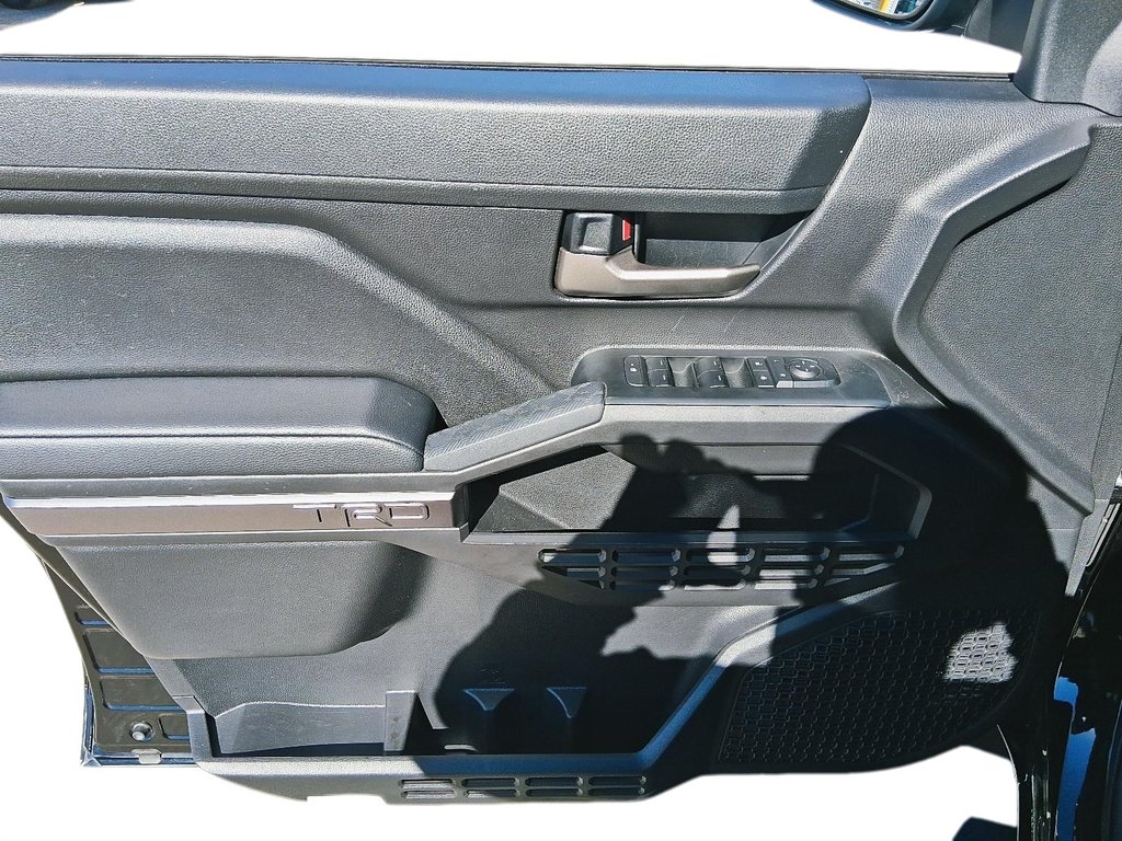 2025 Toyota Tacoma Hybrid Tacoma HV Double Cab in Stratford, Ontario - 10 - w1024h768px