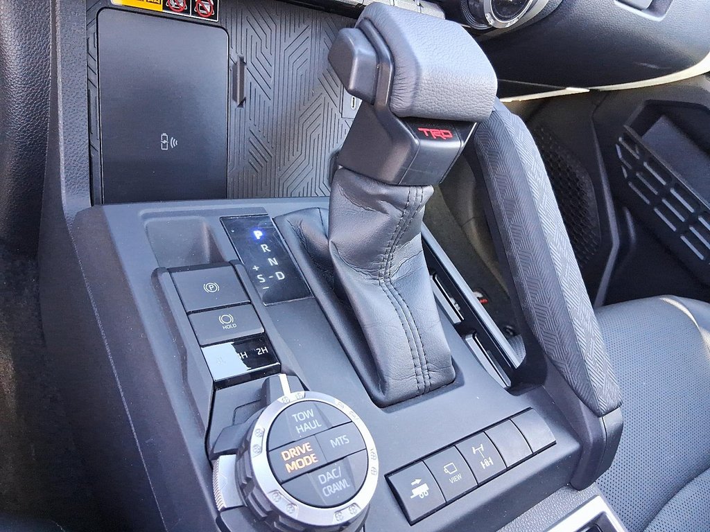2025 Toyota Tacoma Hybrid Tacoma HV Double Cab in Stratford, Ontario - 15 - w1024h768px