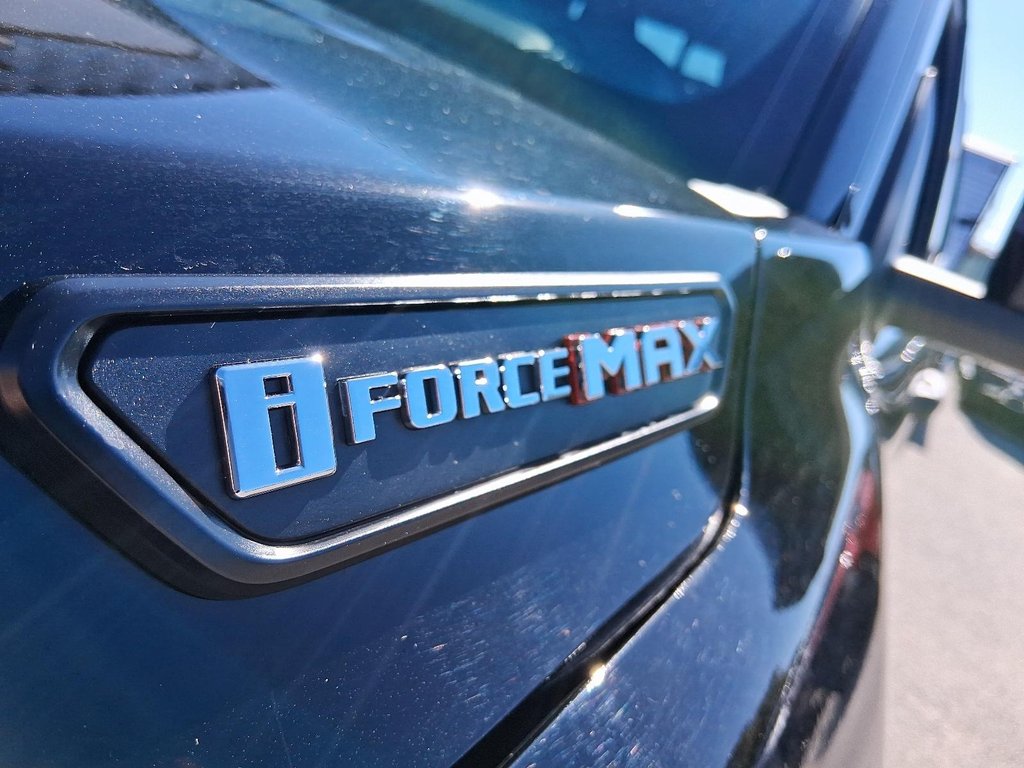 2025 Toyota Tacoma Hybrid Tacoma HV Double Cab in Stratford, Ontario - 6 - w1024h768px