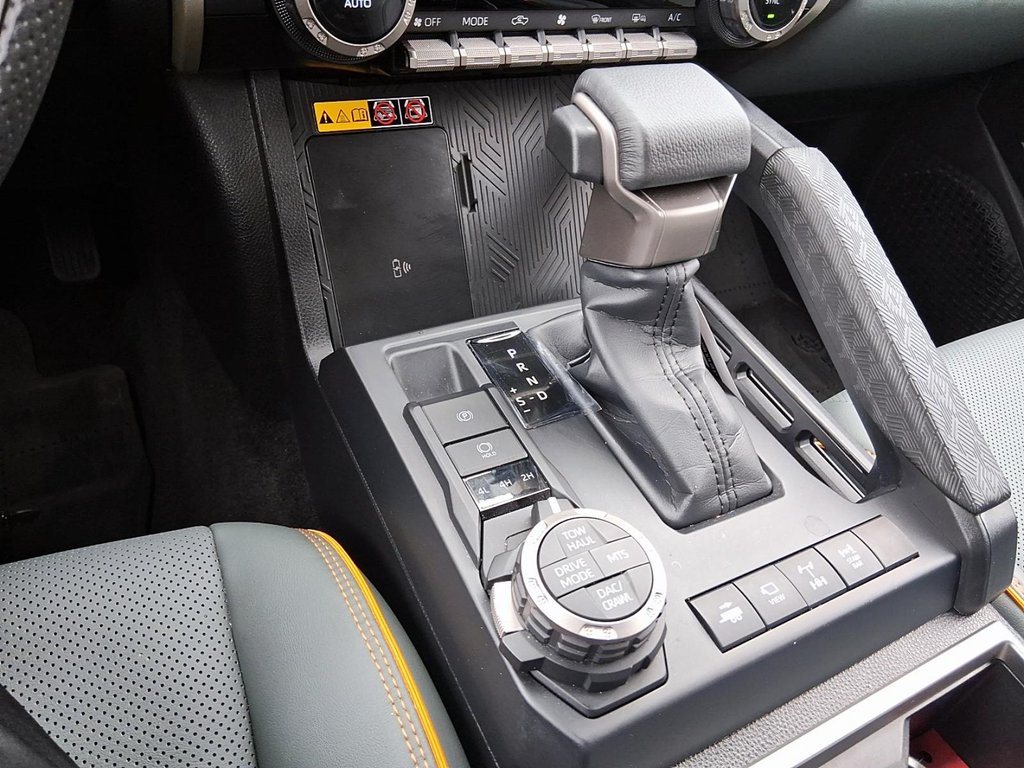 2025 Toyota Tacoma Hybrid Tacoma HV Double Cab in Stratford, Ontario - 17 - w1024h768px