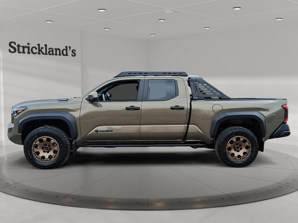 2025 Toyota Tacoma Hybrid Tacoma HV Double Cab in Stratford, Ontario - 5 - w1024h768px