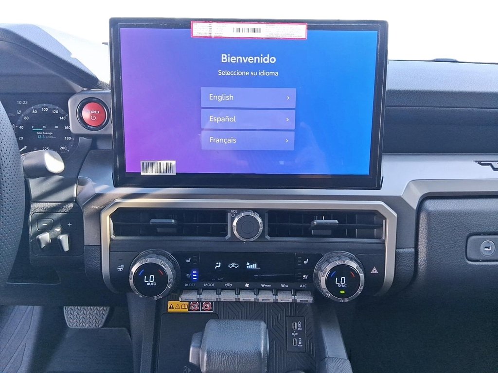 2025 Toyota Tacoma Hybrid Tacoma HV Double Cab in Stratford, Ontario - 14 - w1024h768px