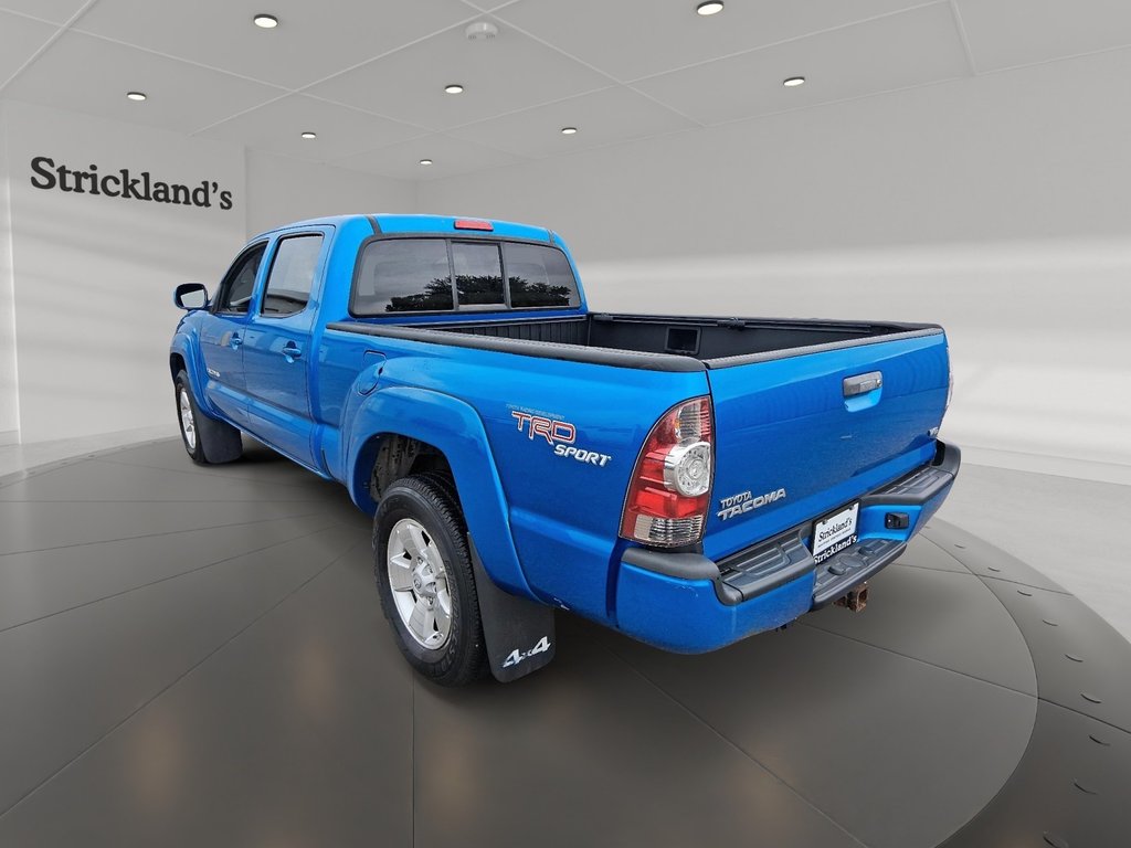 2011 Toyota Tacoma 4x4 Dbl Cab V6 5A in Stratford, Ontario - 4 - w1024h768px