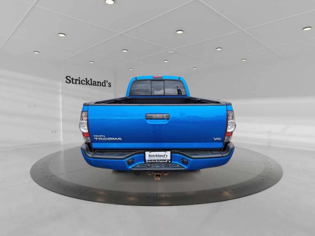 2011 Toyota Tacoma 4x4 Dbl Cab V6 5A in Stratford, Ontario - 3 - w1024h768px