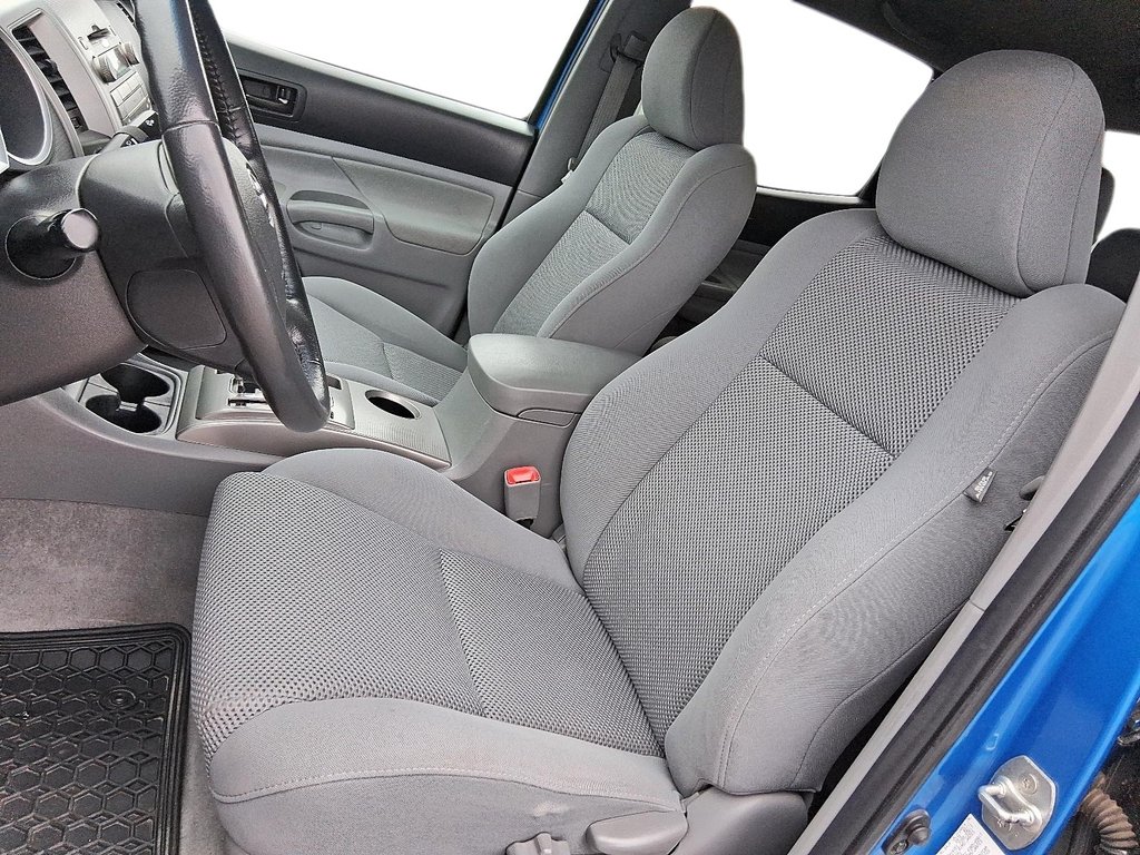 2011 Toyota Tacoma 4x4 Dbl Cab V6 5A in Stratford, Ontario - 8 - w1024h768px