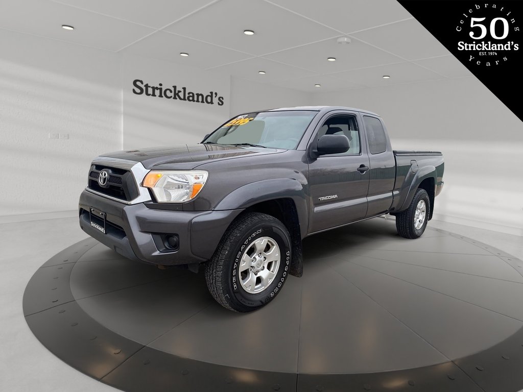 2013  Tacoma 4x4 Access Cab V6 5A in Stratford, Ontario - 1 - w1024h768px