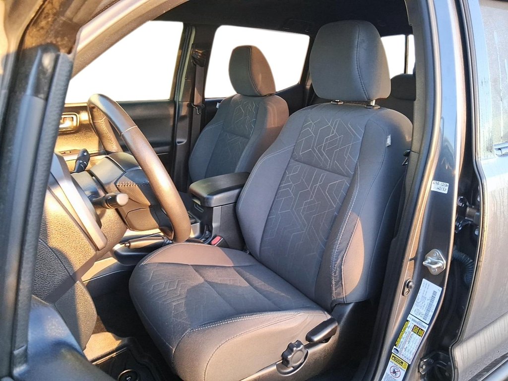 2017 Toyota Tacoma 4x4 Double Cab V6 SR5 6A in Stratford, Ontario - 8 - w1024h768px
