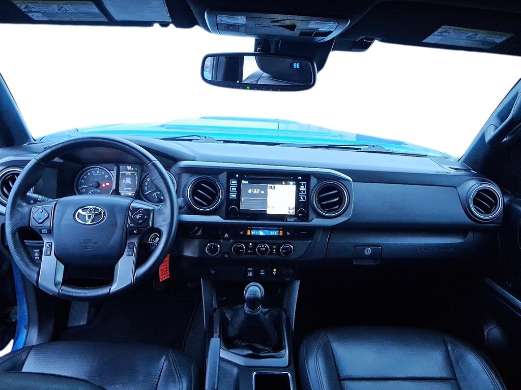 2018 Toyota Tacoma 4x4 Double Cab V6 TRD Sport 6M in Stratford, Ontario - 10 - w1024h768px
