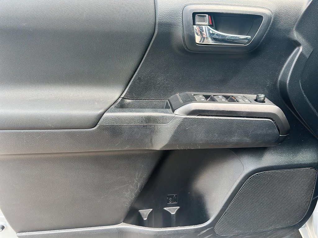 2019 Toyota Tacoma 4x4 Double Cab V6 TRD Off-Road 6A in Stratford, Ontario - 9 - w1024h768px