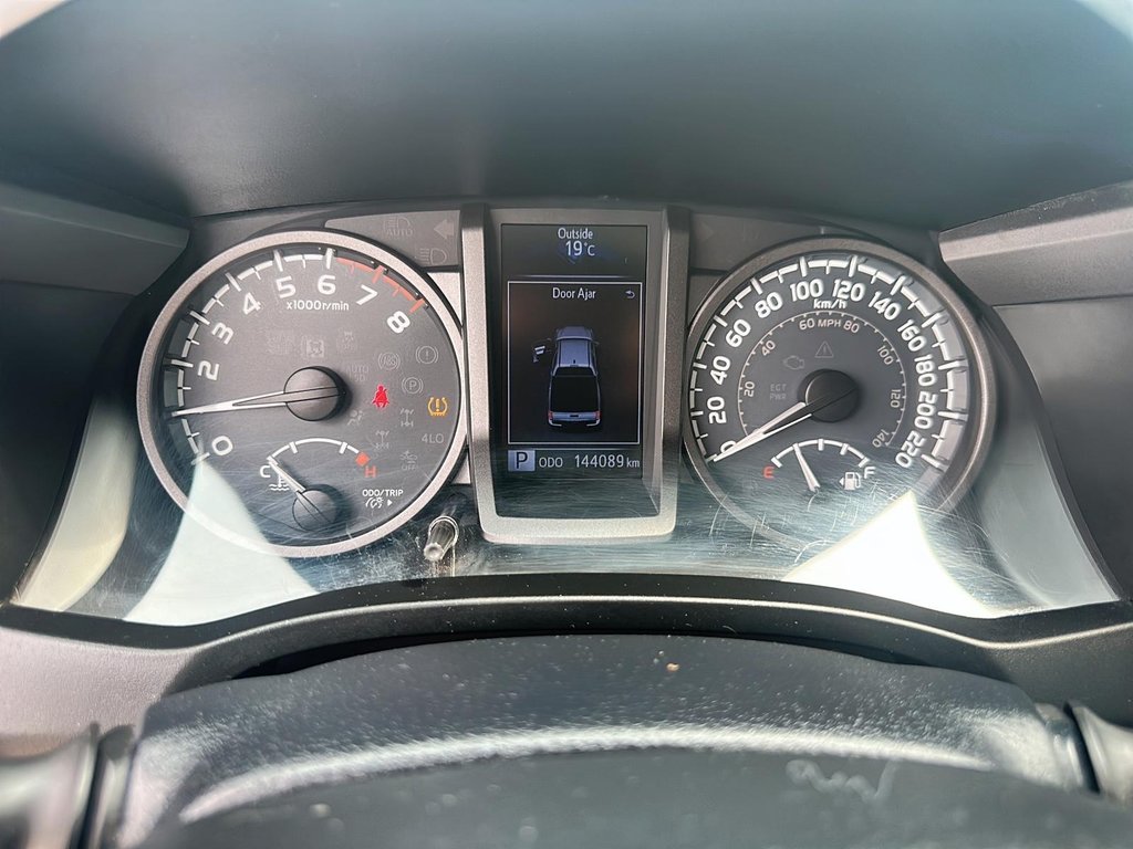 2019 Toyota Tacoma 4x4 Double Cab V6 TRD Off-Road 6A in Stratford, Ontario - 12 - w1024h768px