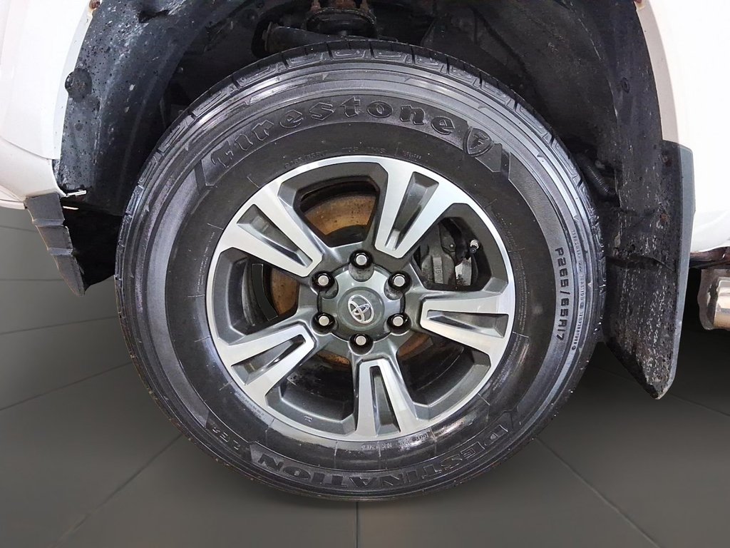 2019 Toyota Tacoma 4x4 Double Cab V6 SR5 6A in Stratford, Ontario - 7 - w1024h768px