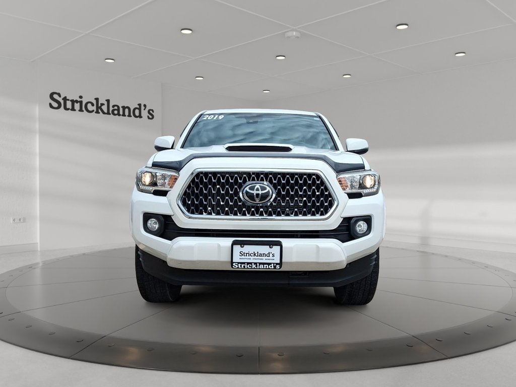2019 Toyota Tacoma 4x4 Double Cab V6 SR5 6A in Stratford, Ontario - 2 - w1024h768px