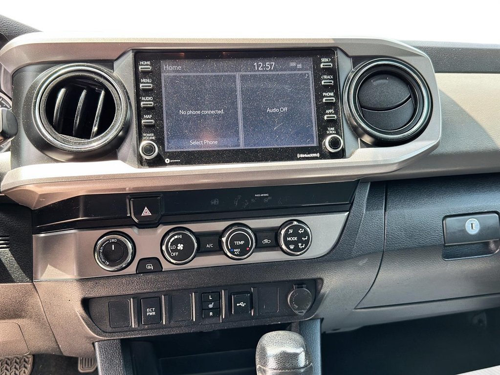 2020  Tacoma 4x4 Double Cab Regular Bed V6 6A in Stratford, Ontario - 10 - w1024h768px
